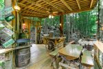 OUTDOOR KITCHEN w/PIZZA OVEN & PICNIC SEATING